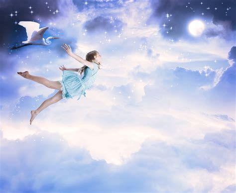 in flying dreams we typically experience exhilaration
