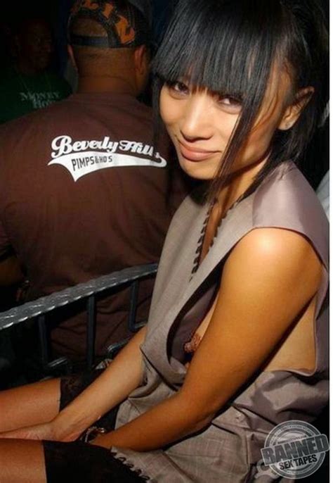 bai ling sucking nipples