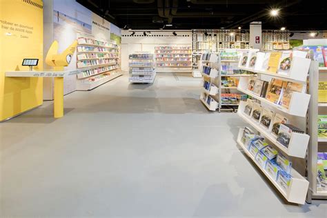 anwb shops dutch design  marmoleum retail interior floor design