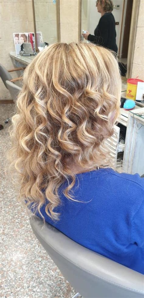 Le migliori maschere per capelli · 1. Parrucchieri RO97 Roberto e Ornella, Parrucchiere a Latina - Vetrine