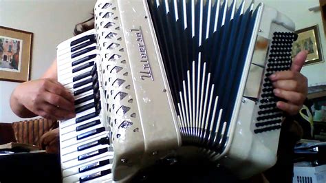 Universal By Guerrini Ladies Size Accordion 120 Bass Youtube
