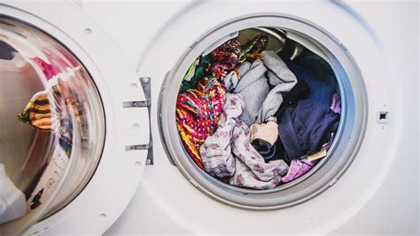 Maximum Amount Of Time You Should Leave Wet Clothes In Your Washing