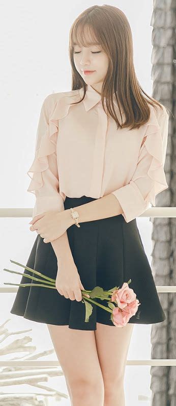 luxe asian fashion blouse tee shirt luxe asian women design korean model fashion style top