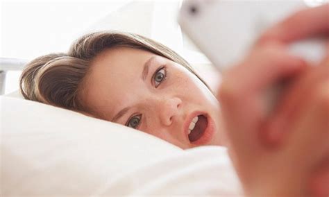 do you have smartphone blindness people who lie with one eye closed on the pillow suffer