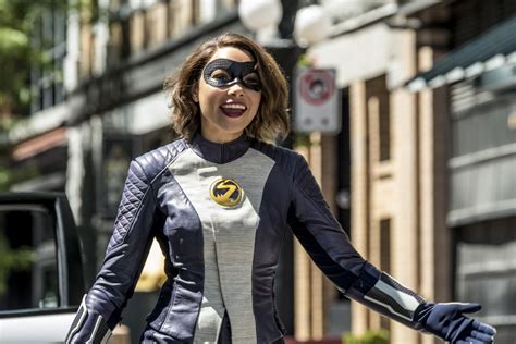 The Flash Season 5 Premiere Photos And Poster Feature Nora