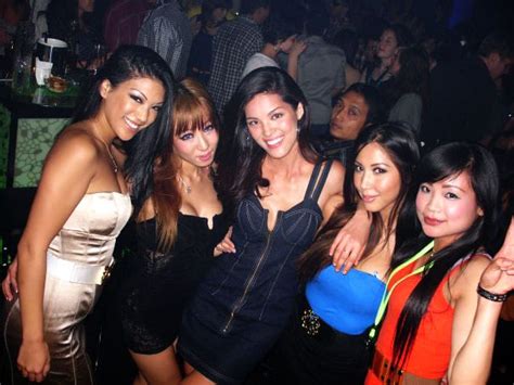 Bali Bar Girls Meet The Hottest Indonesian Girls