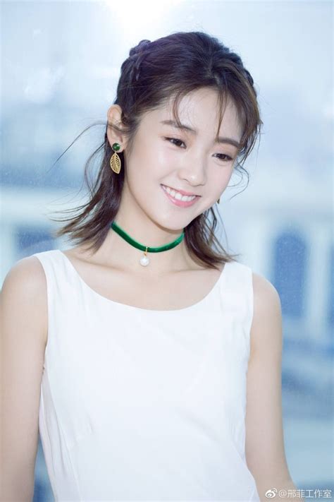 pin  zkia  chinese favorites li hong yi chinese actress korean