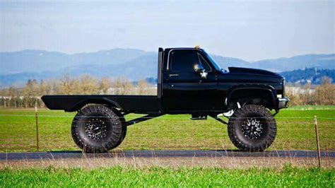 flat bed square body chevy lifted chevy trucks trucks lifted diesel
