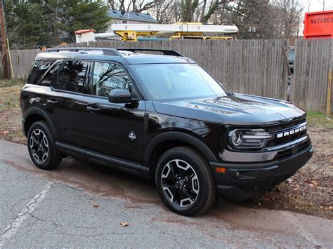 review  ford bronco sport   capable crossover   win   suburbs