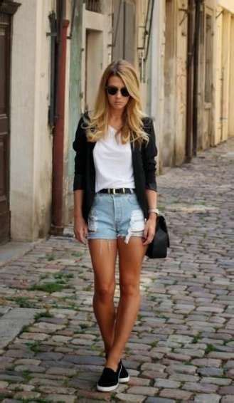 super   wear white shorts casual shoes  ideas short outfits