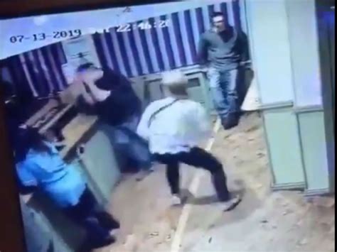 Glasgow Woman Unleashes Unreal Headbutt Tko To Man Chatting Up Another