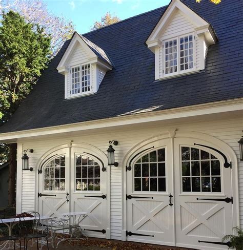 carriage house images  pinterest garages garage doors  architecture