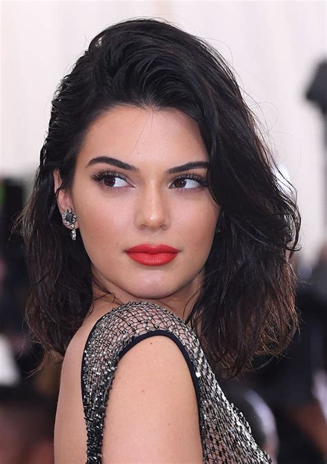 kendall jenner s met ball hair and makeup — see her red lip and loose waves hollywood life
