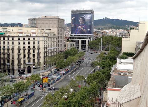 famous streets boulevards  avenues  barcelona shbarcelona