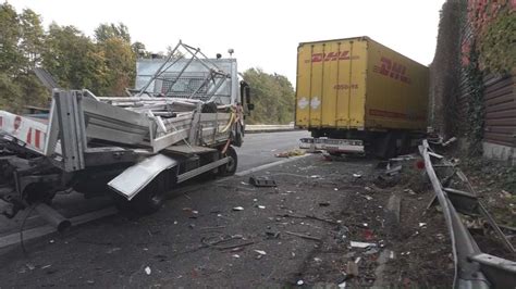 Lkw Fährt In Gruppe Bauarbeiter A1 Bei Bremen Voll Gesperrt – Ein Toter