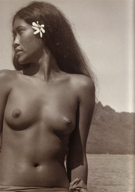beautiful tahitian women