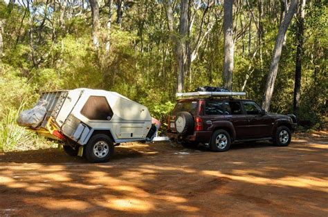 ultimate guide  buying  camper trailer club
