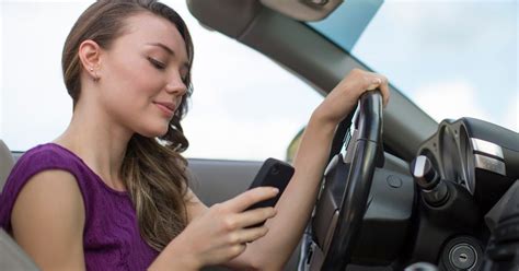 one in 10 motorists admits taking selfies while driving as campaigners