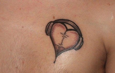 tattoos symbol  love love symbol tattoos simple heart tattoos tattoos