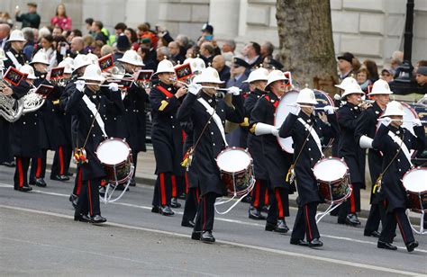 band marches revista brasil na mao  verdadeiro guia dos brasileiros  reino unido