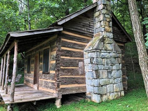 original tennessee fixer upper log cabins  sale   acres wow parrottsville tn