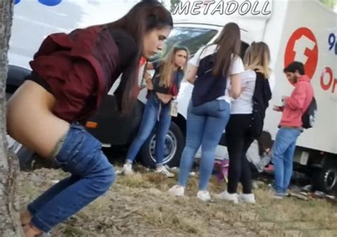 girls gotta go 184 drunken spanish girls caught peeing during street festival spycam