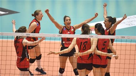 Volleyball Turkish Team Heads To Finals In Top League