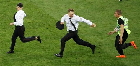 who invaded the pitch during world cup france v croatia final