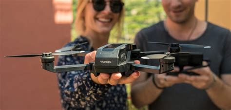 yuneec presents mantis   travel drone  voice command drone