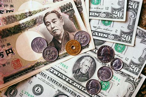 dollar settles unchanged  yen takes  fall profit  pakistan today