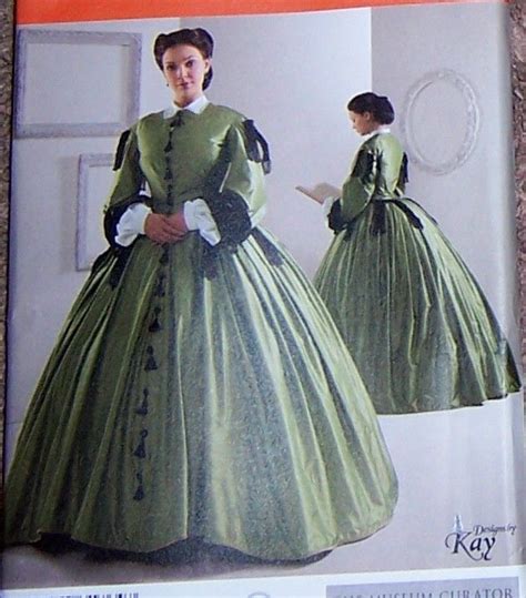 vintage civil war style dress sz     pattern stunning  satin