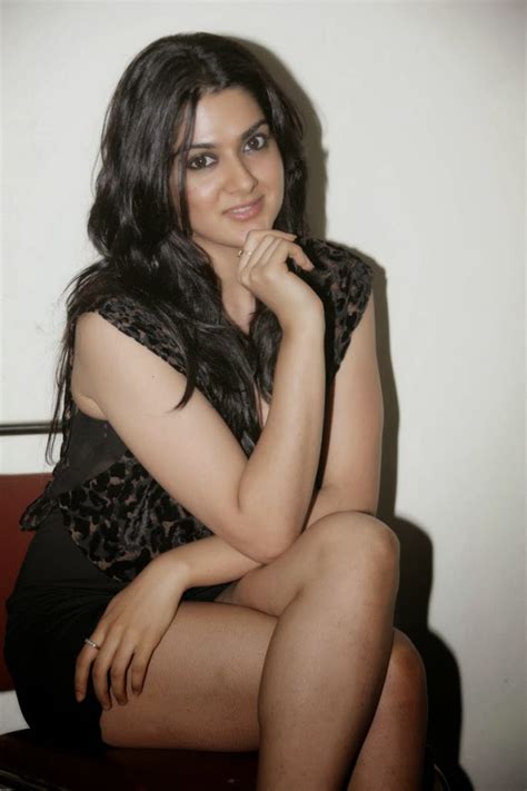actress sakshi chowdary in hot black short dress