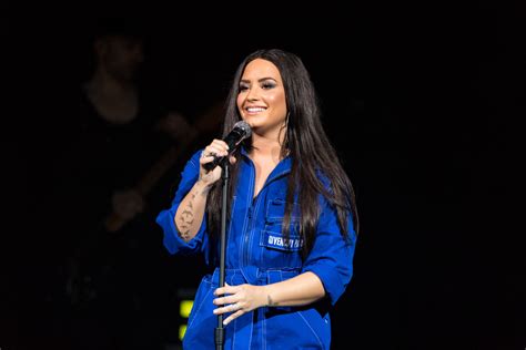 demi lovato s drug dealer does interview says they had sexual relationship [video]