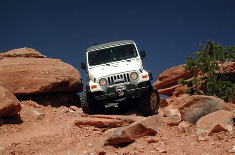 auto tops direct   drive jeep trails