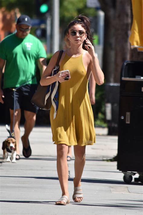 Sarah Hyland Braless The Fappening 2014 2020 Celebrity