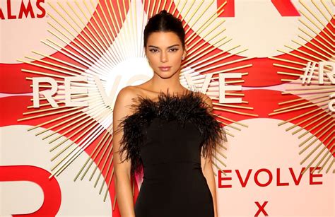 surprise kendall jenner is the highest paid model of the year