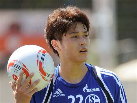 10 Football Players That Could Be Asian Pop Stars Sbs Popasia