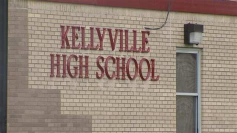 kellyville high school teacher arrested for sex with