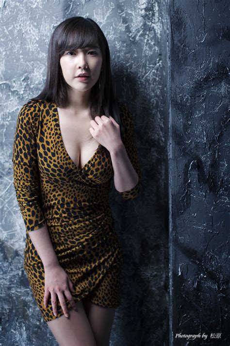 Kontes Seo Kim Yeon Yoon Sexy Leopard Mini Dress Fashion