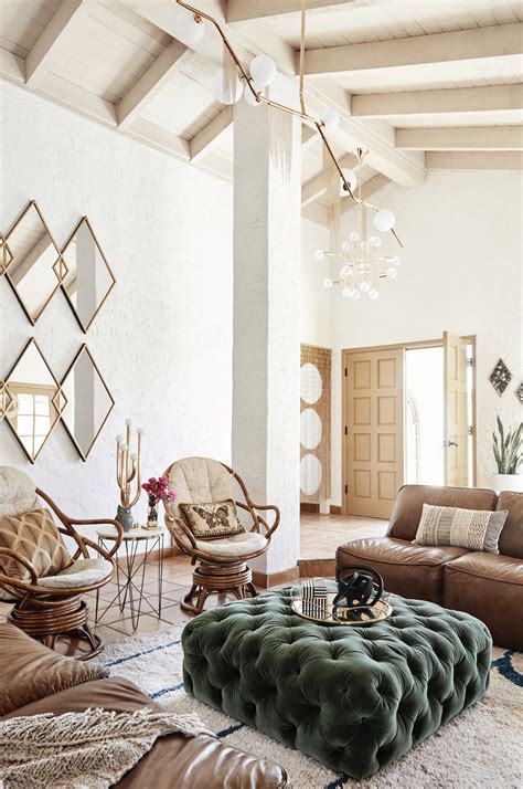 desert  glam steals  show   airy scottsdale home minimalist living room decor