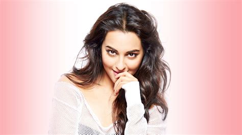 sonakshi sinha wallpapers pictures images