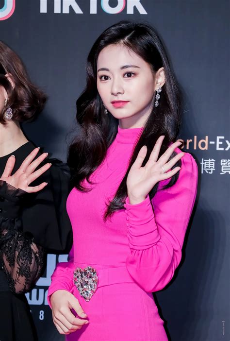 181214 Twice Tzuyu Pink Dress At Mama Hong Kong 2018 Kpopping
