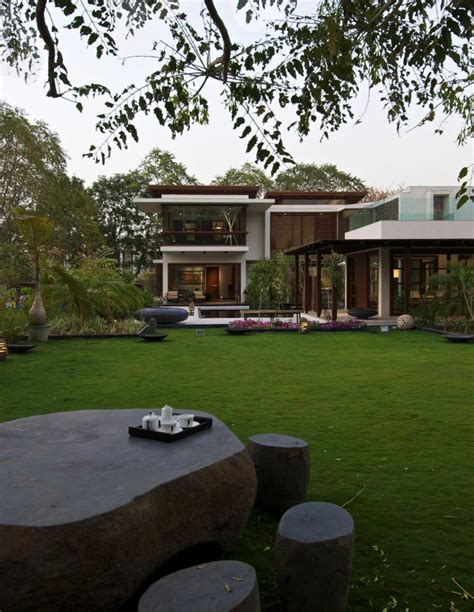 courtyard house  gujarat india  hiren patel architects interior design ideas