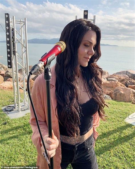 singer vanessa amorosi 35 reveals she hadnt made music she could stand