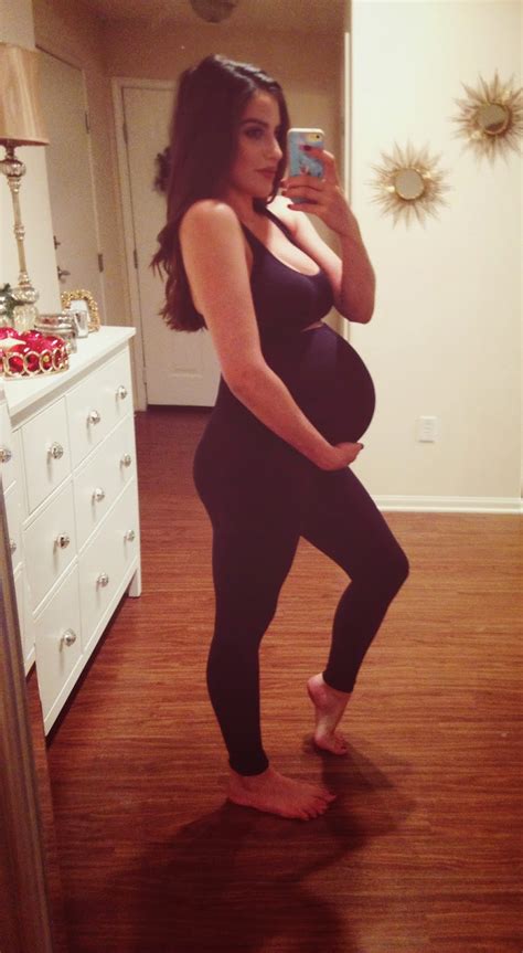 zackandsydney 37 weeks pregnant picture
