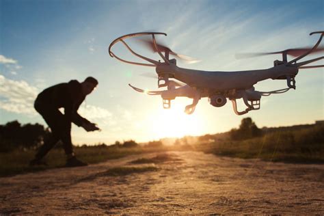emploi pilote de drones  marche du travail sature pratiquefr
