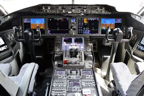 united boeing   dreamliner cockpit raviation