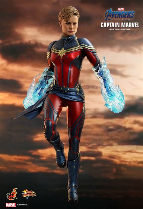 captain marvel   avengers endgame hot toys figure
