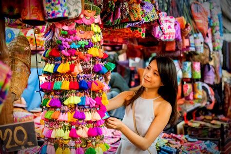 thai markets  bangkok alltherooms  vacation rental experts