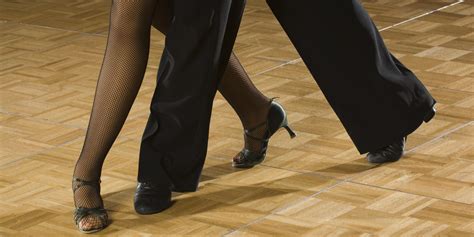 learning to wait how west coast swing dancing taught me